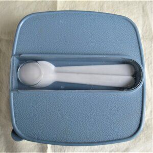 Lunch box w/cutlery - salad, meal, dessert, sandwich, etc.